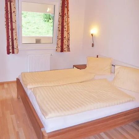 Ferienhäuser Tröster Bad Kleinkirchheim Zimmer foto