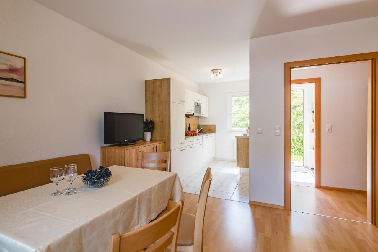 Apartment Tröster *